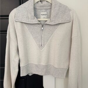 Abercrombie & Fitch Women's Gray Cowl Neck Sweater